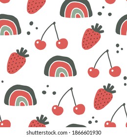 Frisch gezeichnetes Sommernahtloses Muster mit Erdbeeren, Kirschen und Regenbogen. Skandinavische Vektorgrafik für Design und Druck.