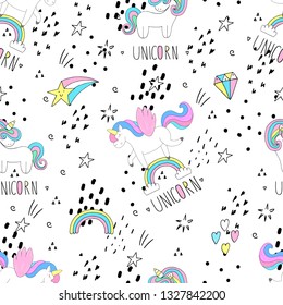 Cute hand drawn unicorn vector pattern. vector illustration