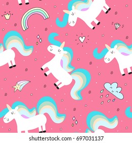 Cute hand drawn unicorn vector pattern. vector illustration.