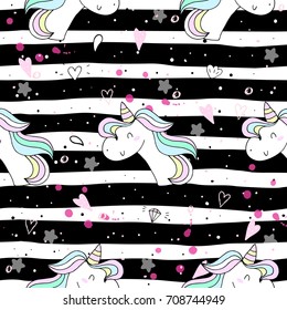 Cute hand drawn unicorn vector pattern. vector illustration.