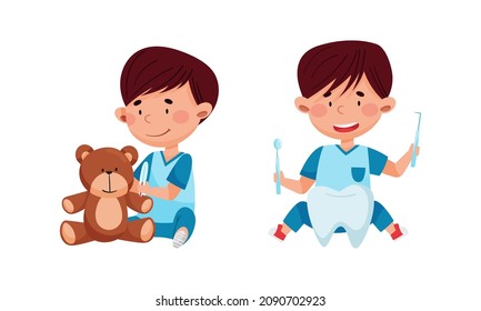 Kleine Kinder, die Ärzte spielen. Jungen, die ihr Spielzeug mit medizinischen Geräten putzen, Cartoon, Vektorgrafik