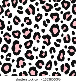 Cute leopard seamless pattern. Fashion stylish vector texture.