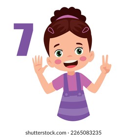 Un niño pequeño y lindo está estudiando matemáticas contando su dedo