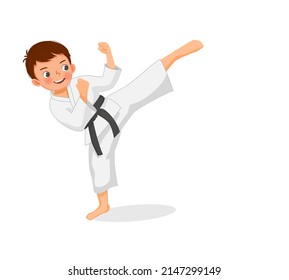 lindo niño de karate con cinturón negro que muestra técnicas de ataque puntapié en práctica de entrenamiento de arte marcial