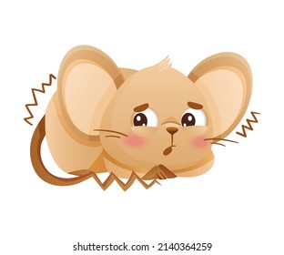 Pequeño ratón lindo temblando de miedo. Dibujo vectorial de dibujos animados de personajes de animales de bebé divertidos y adorables