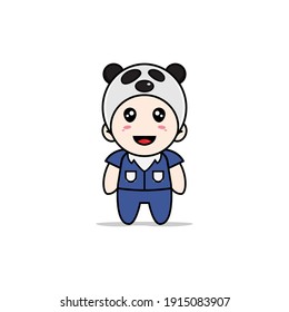 Personaje masculino con disfraz de panda. Concepto de diseño de mascota