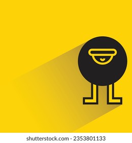 monstruo lindo con sombra en el fondo amarillo