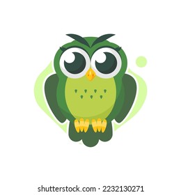 Cute owl green cartoon vector icon illustration. animal nature icon concept isolated 