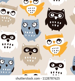 Cute owls characters seamless pattern. Owl character doodle background in scandinavian style. Perfect for kids fabric, textile, nursery wallpaper. Vector Illustration. Pastel colors