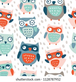 Cute owls characters seamless pattern. Owl character doodle background in scandinavian style. Perfect for kids fabric, textile, nursery wallpaper. Vector Illustration. Pastel colors