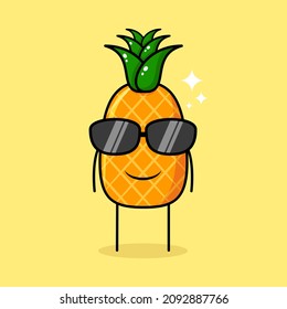 süßer Ananas-Charakter mit Lächeln und schwarzer Brille. grün und gelb. geeignet für Emotionen, Logos, Maskottchen oder Aufkleber
