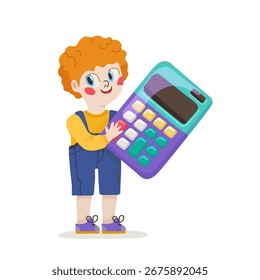 Un lindo niño pelirrojo en pantalones cortos sostiene una calculadora en sus manos y resuelve ejemplos de matemáticas. Concepto de regreso a la escuela. Preescolar listo para la primera lección