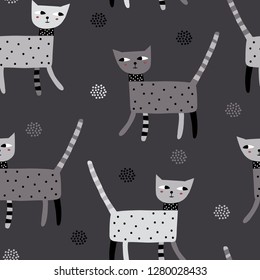 Kümmere nahtlose kindliche Muster mit lustiger Katze. Kreative kindliche Textur. Gut für Kindergewebe, Textilien, Tapete für Kindergarten. Kindermuster.