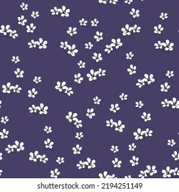 lindo patrón de flores blancas vectoriales florales sin costura en fondo violeta