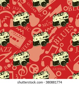 Cute seamless pattern with camera, retro background, retro camera, photograph seamless pattern, 