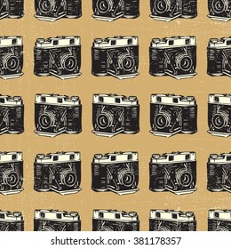Cute seamless pattern with camera, retro background, retro camera, photograph seamless pattern, 