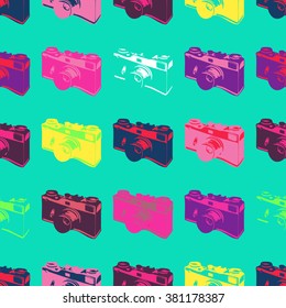 Cute seamless pattern with camera, retro background, retro camera, photograph seamless pattern, 