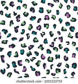 Cute seamless pattern with leopard skin