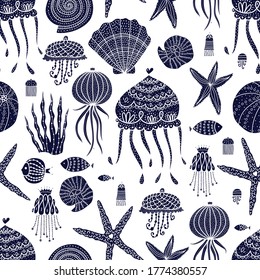  Cute seamless patternwith jellyfish, shells, fish, starfish and algae.