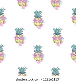 Cute seamless print with pineapples