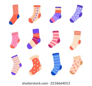 Lindo conjunto de calcetines. Ropa aislada sobre fondo blanco