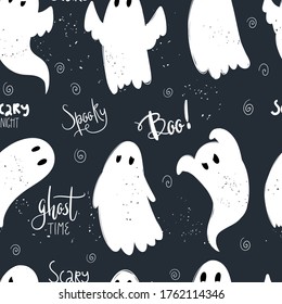 Espumosos fantasmas sobre un fondo oscuro. Feliz ilustración de Halloween. Patrón vectorial sin foco con fantasmas para los niños. Diseño para tarjeta de saludo e invitación a las fiestas de otoño de temporada, halloween