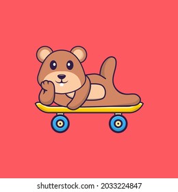 Ardilla fina sobre una patineta. El concepto de caricatura animal aislado. Puede usarse para camisetas, tarjetas de felicitación, tarjetas de invitación o mascota.