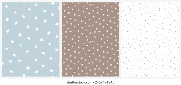 Lindo Estrellado Patrón De Vector Sin Costura. Estrellas dibujadas a mano blancas sobre un fondo azul pastel y marrón. Diseño geométrico irregular sin fin con manchas beige en un blanco. Estampados infantiles Abstractas con estrellas.