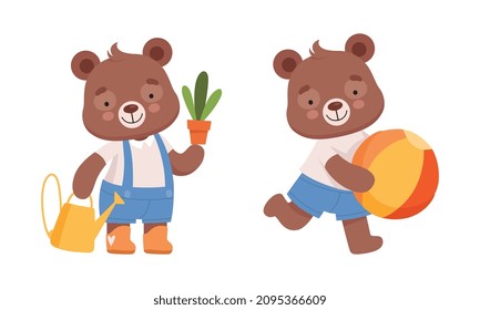 Carácter de oso de peluche en jardinería de traje de salto con lata de plantas y agua y juego de vectores de bolas