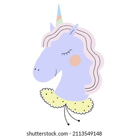 Unicornio corto sobre fondo blanco aislado