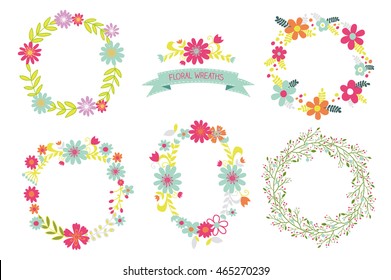 cute vector floral wreathes set