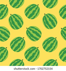  Cute Wassermelone, nahtloses Muster auf gelbem Hintergrund