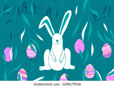 Hermoso conejito blanco de Pascua con huevos rosas paschales decorados en un bosque esmeralda con un pueblo al fondo. Ilustración de postales de primavera creativa.