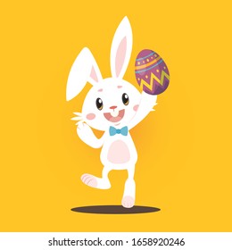 Das süße weiße Osterhasen springt aus dem Loch und hält ein Ei. Cartoon-Vektorillustration-Illustration