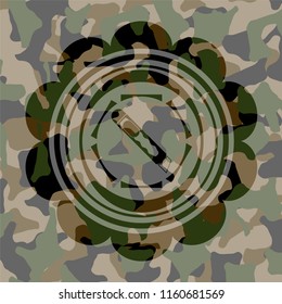 cutter icon on camo texture