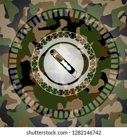cutter icon on camouflaged pattern