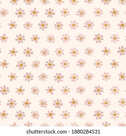 Daisy Blumenmuster in Creme und Rosa. Ditsy nahtloser Vektorhintergrund. Kleine Blumen bedruckt für Textilien, Dekor zu Hause, Tapete, Geschenkverpackung.