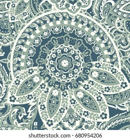 Damask seamless floral pattern