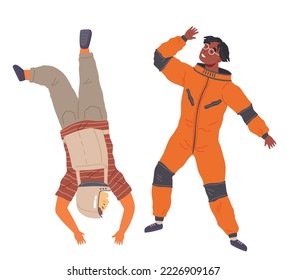 Astronauta bailarina, hombre espacial. Hombre vestido de astronauta en la fiesta. Ideal para las vacaciones en un estilo cósmico. Gente con traje espacial levantando manos y bailando. Personajes felices disfrazados de explorador espacial