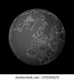 El mundo oscuro se centró en Holanda. País resaltado con color rojo en el mapa del mundo. Proyección mundial por satélite. Auténtica ilustración vectorial.