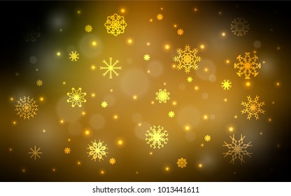Dark Green, Yellow vector template with ice snowflakes. Shining colored illustration with snow in christmas style. The pattern can be used for new year ad, booklets.