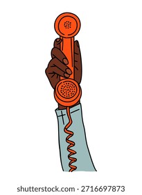 Mão de pele escura segurando um aparelho telefônico laranja retrô com cabo enrolado. Ilustração de vetor minimalista isolada sobre fundo branco.