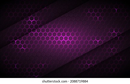 Dunkelviolette Technologie, sechseckiger Vektorhintergrund. Abstrakte violette, helle Energie flattert unter Hexagon in dunkler Technologie, modernes, futuristisches violettes Honigwabentexturgitter. Vektorgrafik