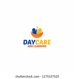 Day Care Ark Logo