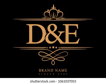 D&E Initial logo, Ampersand initial logo gold with crown and classic pattern