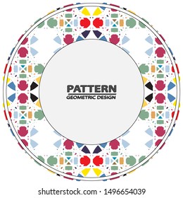Decorative plate with patterned border,  top view. Vector illustration.