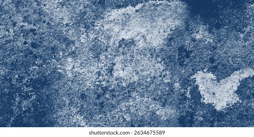 Tela azul profunda com uma área branca nebulosa que parece decaimento natural


