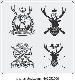 Deer hunt. Set of vintage hunting labels, badges and design elements.