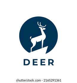 Deer logo design. Elk antler symbol. Reindeer icon. Nature emblem. Wildlife brand identity. Wild buck silhouette. Vector illustration.