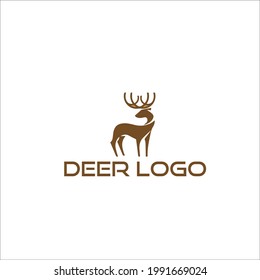 Vacante del logo del venado con cuernos